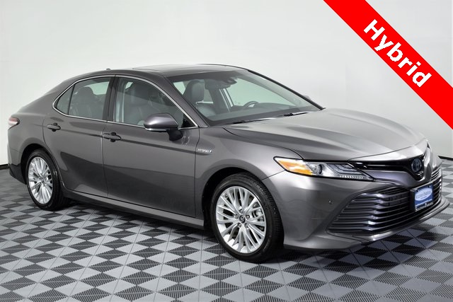 Pre-Owned 2018 Toyota Camry Hybrid XLE 4D Sedan in Champaign #V2637A ...